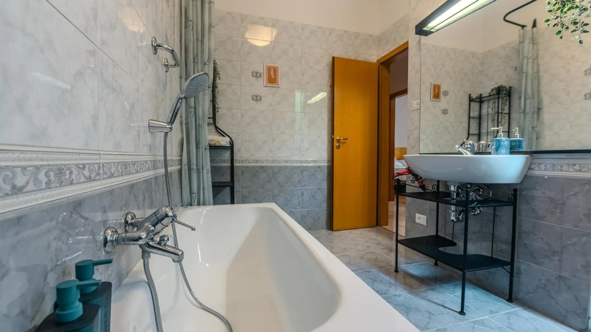 Casa Noemi Lägenhet Casalecchio Di Reno